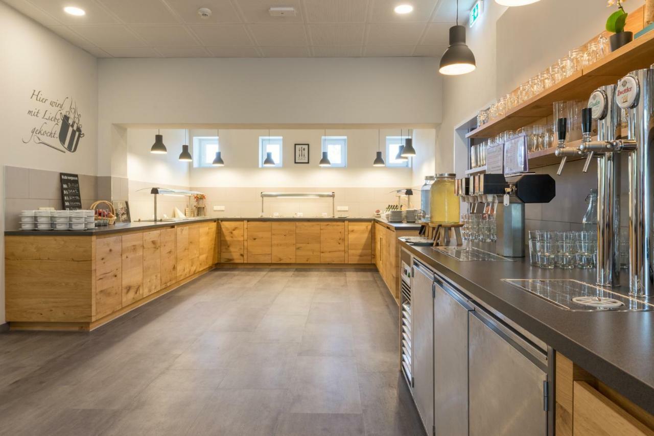 Campus Horn Hotell Eksteriør bilde